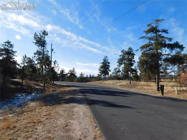 8077 Eagle RD, Larkspur, CO 80118