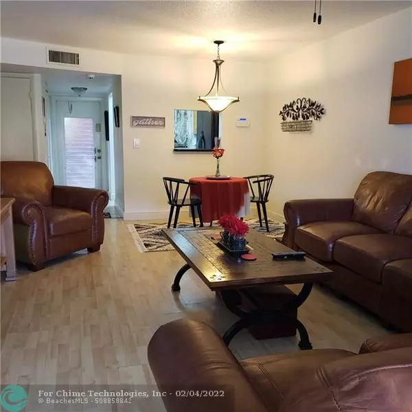 Sunrise, FL 33322,9601 Sunrise Lakes Blvd  #112