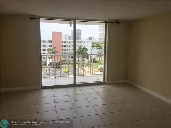 Hallandale, FL 33009,3161 S Ocean Dr  #608