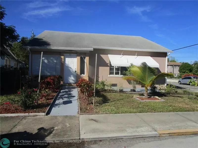 331 N B St, Lake Worth Beach, FL 33460