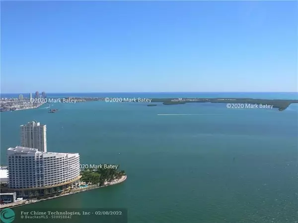 Miami, FL 33131,950 Brickell Bay Dr  #5011