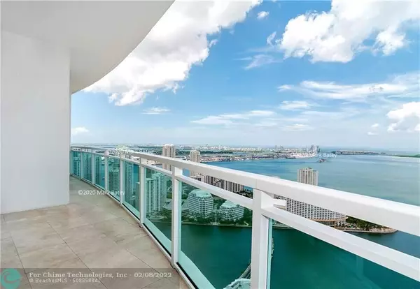 Miami, FL 33131,950 Brickell Bay Dr  #5011