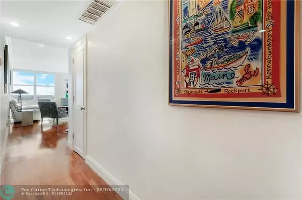 Fort Lauderdale, FL 33304,888 Intracoastal Dr  #12F