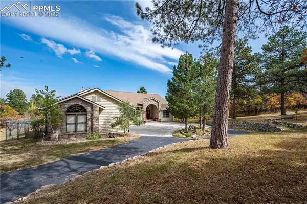 Larkspur, CO 80118,8050 La Veta RD