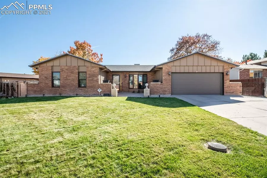 9 Sepulveda CT, Pueblo, CO 81005