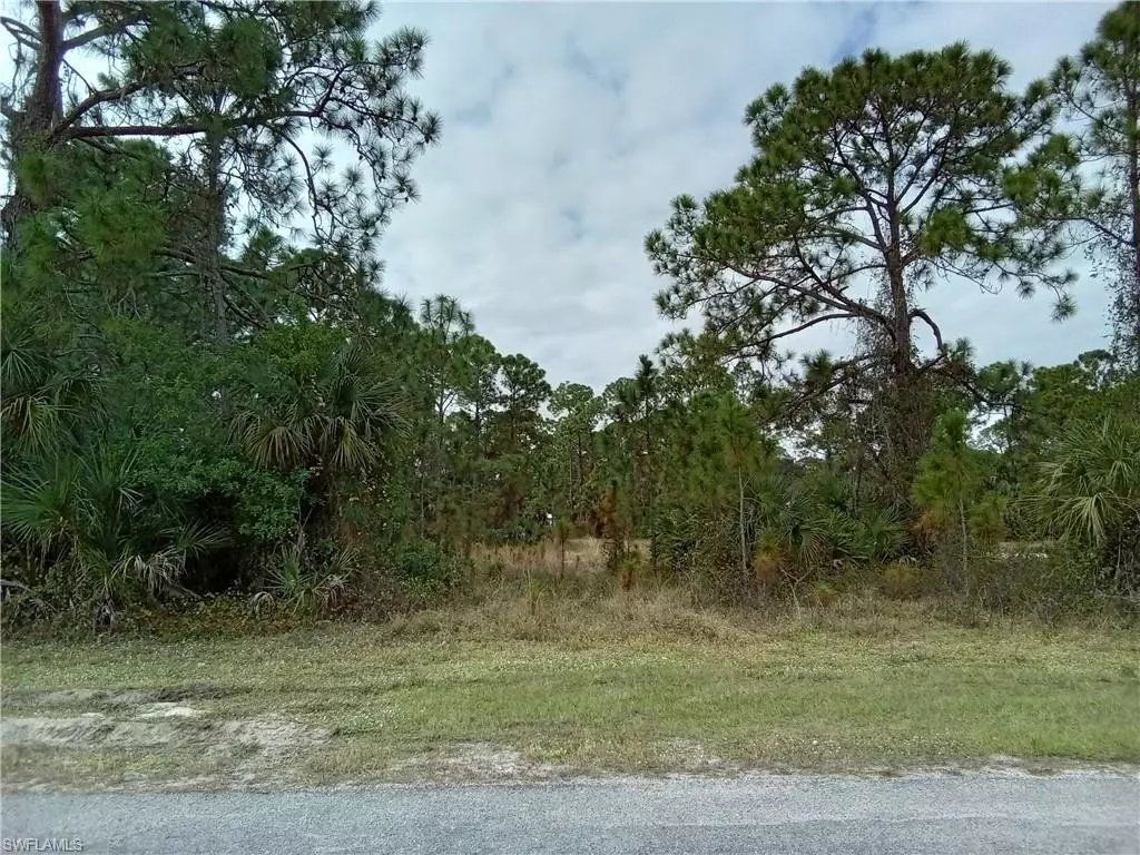 Labelle, FL 33935,8013 Sandlewood CIR