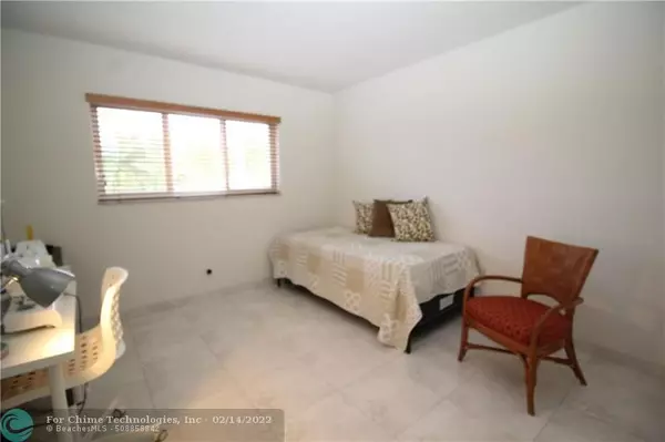 Hallandale Beach, FL 33009,501 Blue Heron Dr  #217-A