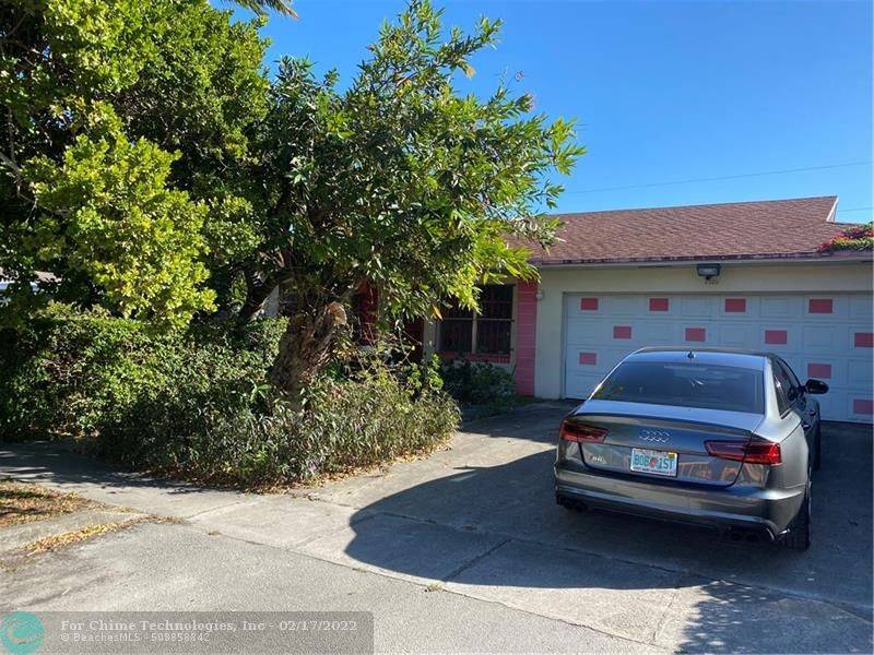 1120 NE 167th St, North Miami, FL 33162
