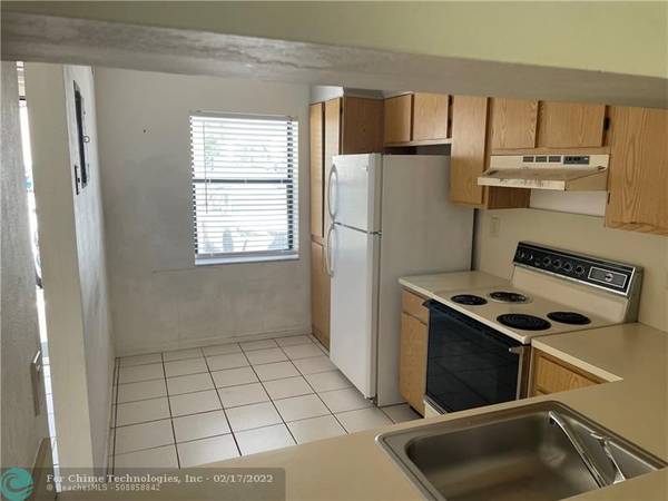 11372 Taft St  #11372,  Pembroke Pines,  FL 33026