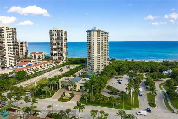 Singer Island, FL 33404,3920 N Ocean Drive  #15A