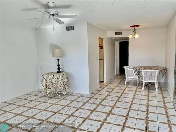 Sunrise, FL 33322,9081 Sunrise Lakes Blvd  #203