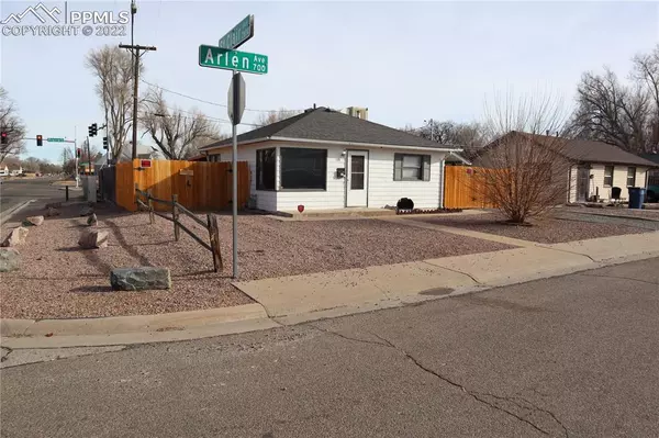 702 Arlen AVE, Pueblo, CO 81005