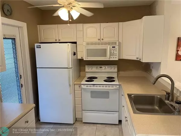 Lauderdale Lakes, FL 33313,5141 W Oakland Park Blvd  #102