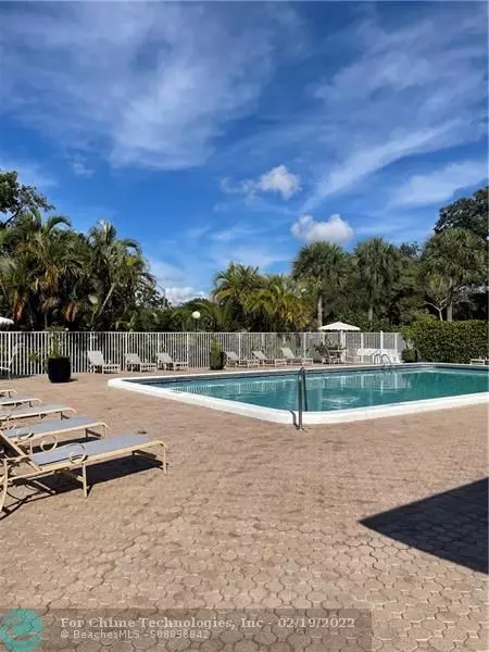 Oakland Park, FL 33309,2740 S Oakland Forest Dr  #1201