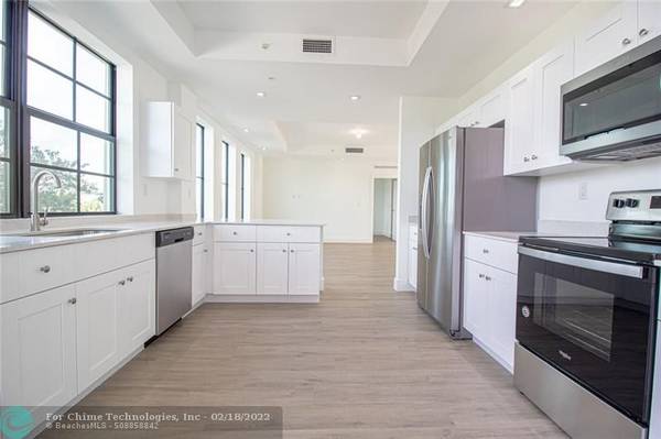 Davie, FL 33314,4100 Davie Rd #201
