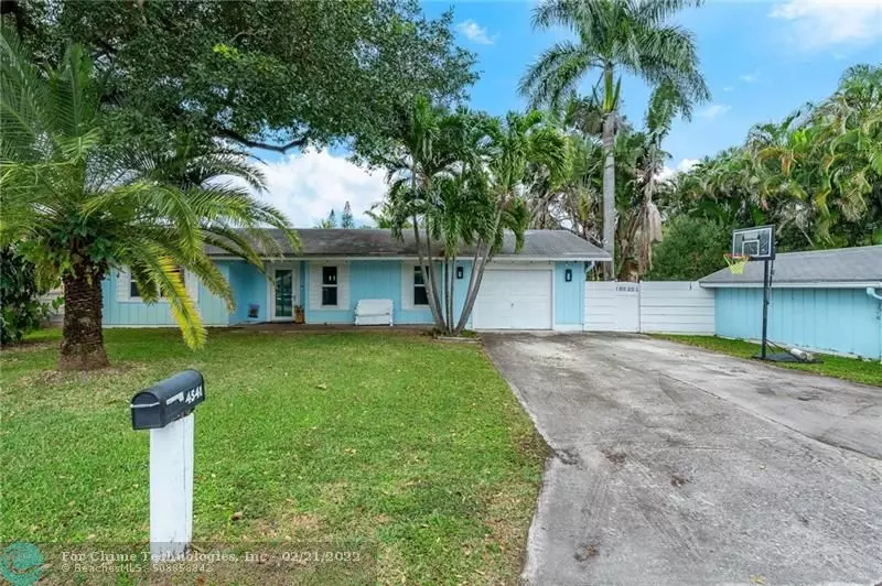 4541 SW 28th Ter, Dania Beach, FL 33312