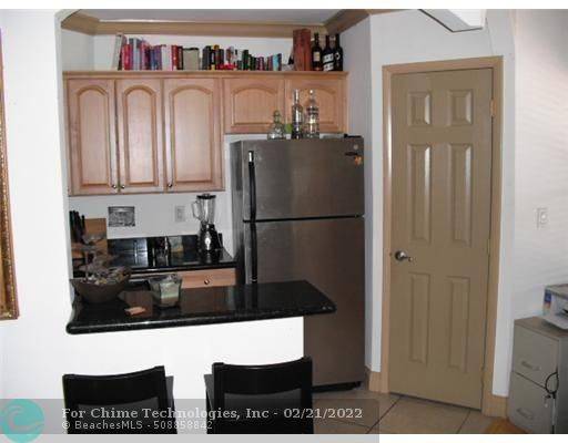 Fort Lauderdale, FL 33304,744 NE 14th Ave  #22
