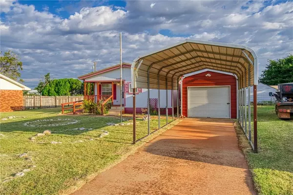 Sayre, OK 73662,405 E Benton Avenue