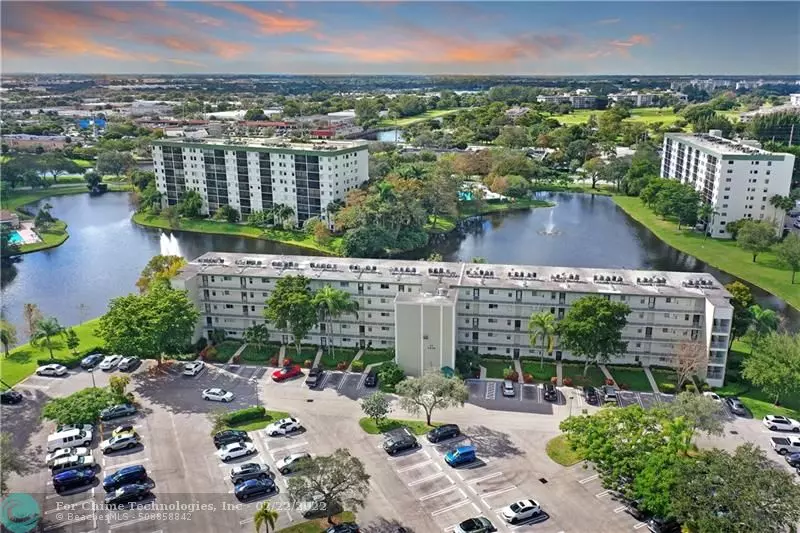 2236 N Cypress Bend Dr  #305, Pompano Beach, FL 33069