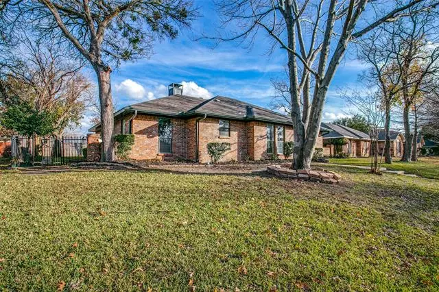 237 Simmons Drive, Coppell, TX 75019