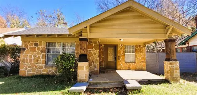 1116 S Montreal Avenue, Dallas, TX 75208