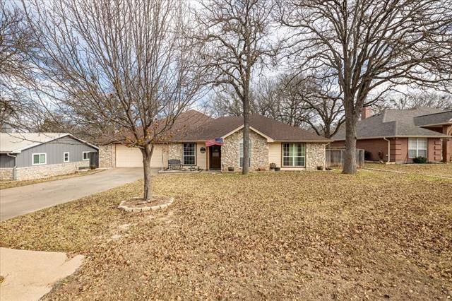 4112 Mojave Drive, Granbury, TX 76049