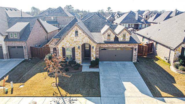 2814 Twin Ridge Drive, Arlington, TX 76001