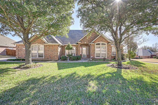 431 Shenandoah Drive, Burleson, TX 76028