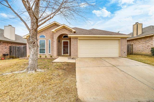 807 Birkhill Trail, Arlington, TX 76001