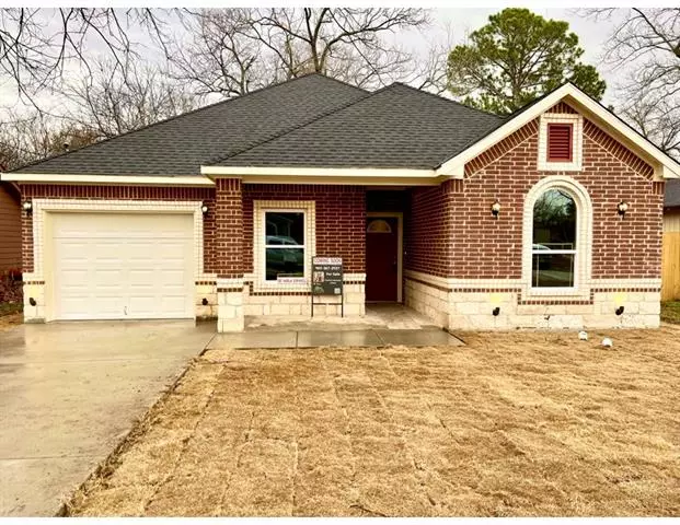 205 Frazier Street, Terrell, TX 75160