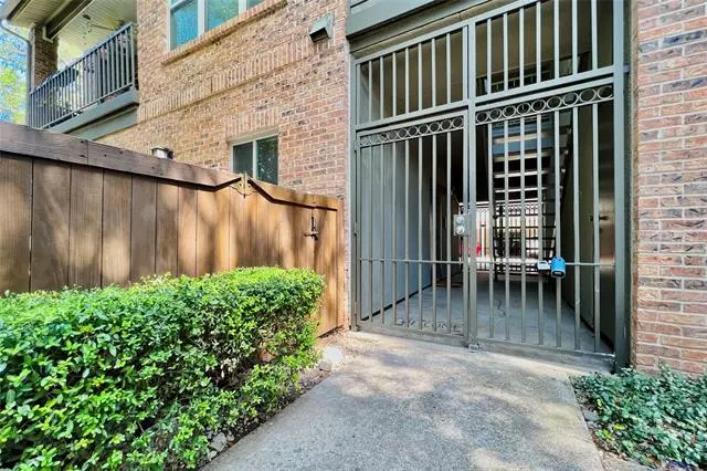 6303 Richmond Avenue #207, Dallas, TX 75214