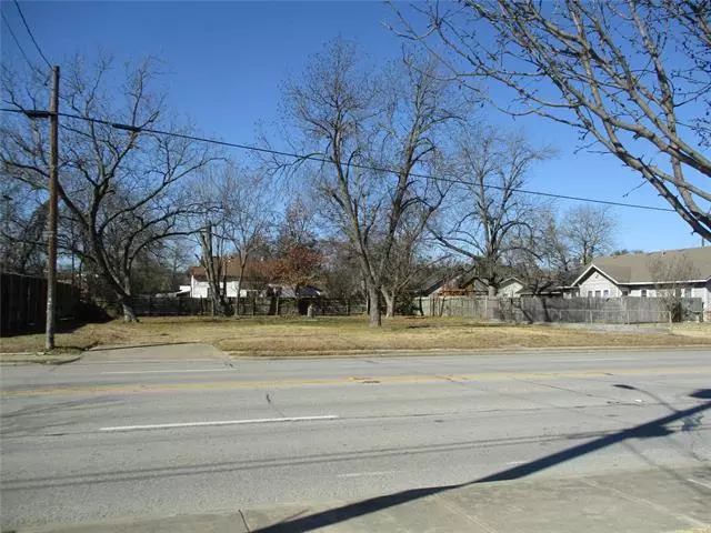 Kaufman, TX 75142,1706 S Washington Street