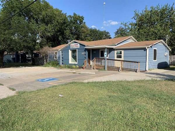 120 NE Wilshire Boulevard, Burleson, TX 76028