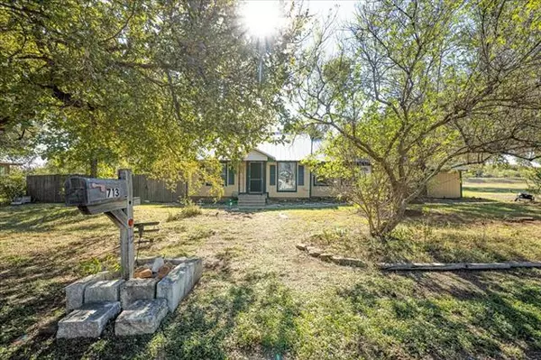 Granbury, TX 76048,713 Spring Street