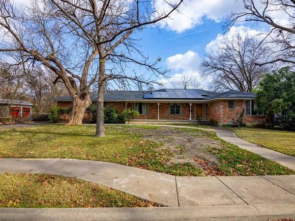 2630 S Glenbrook Drive, Garland, TX 75041