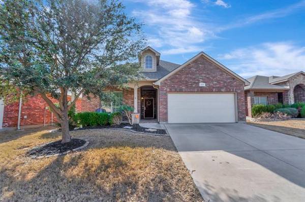 409 Branding Iron Trail, Fort Worth, TX 76131