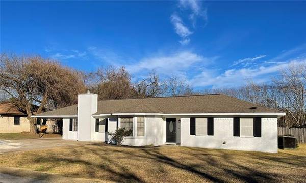 520 Robindale Lane, Fairfield, TX 75840