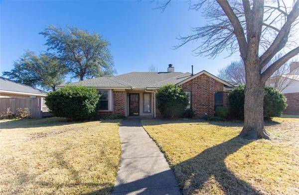 126 Ridgegate Drive, Garland, TX 75040