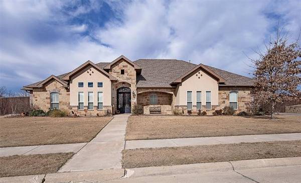 2241 Nottaway Drive, Cleburne, TX 76033