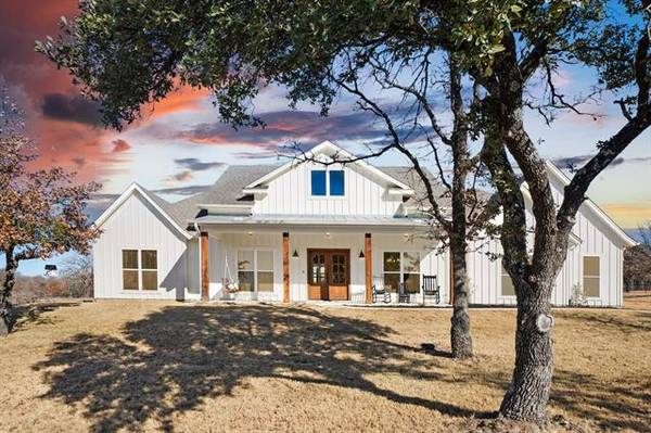 212 Oak Tree Court, Poolville, TX 76487