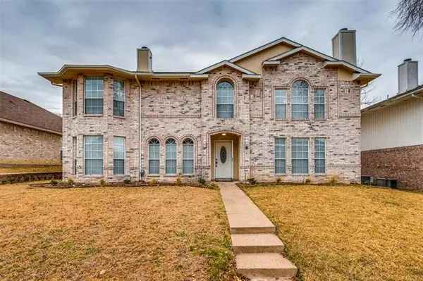 2233 Country Dell Drive, Garland, TX 75040