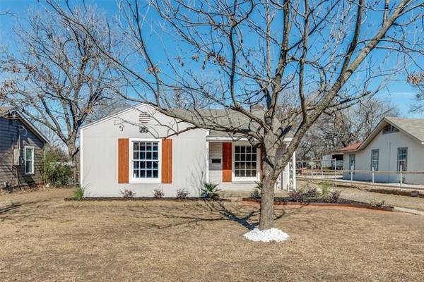 5315 N Hampshire Boulevard,  Fort Worth,  TX 76112