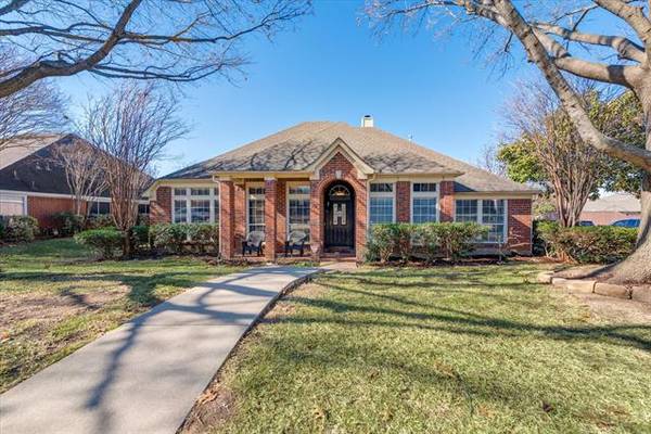 1530 Lakeview Drive, Keller, TX 76248