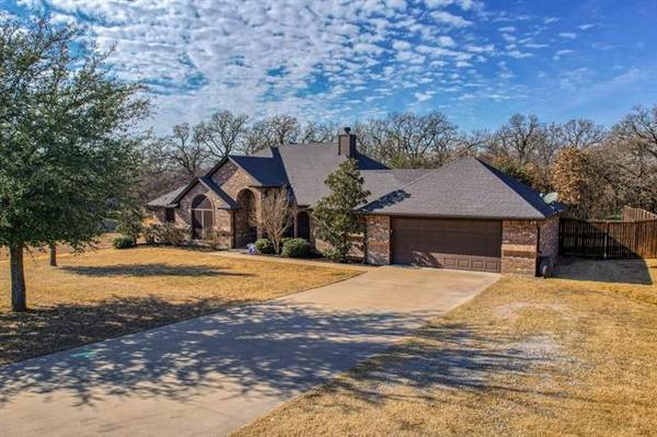 185 Savannah Drive, Weatherford, TX 76087