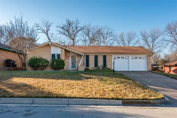 7817 Davenport Avenue, Fort Worth, TX 76116