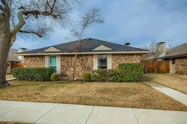 2318 Carol Good Lane, Carrollton, TX 75006