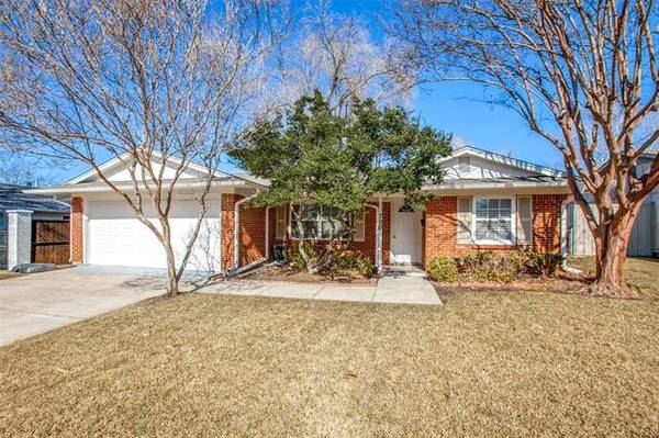 720 Gaylewood Drive, Richardson, TX 75080