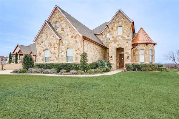 3255 Koscher Drive, Grand Prairie, TX 75104