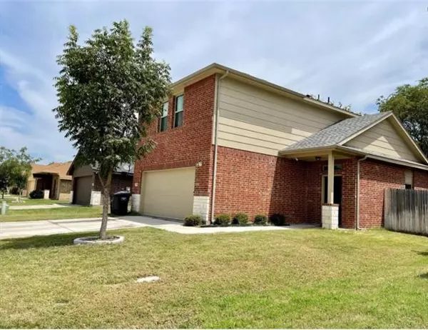 Fort Worth, TX 76111,2848 Pacifico Way