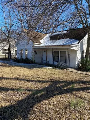 Bonham, TX 75418,410 E 6th Street